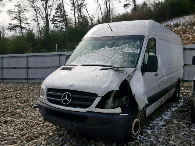 WD3PE8CB0C5686389 - 2012 MERCEDES-BENZ SPRINTER 2 WHITE photo 2