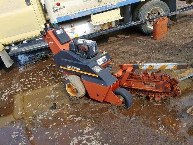 00000000000500456 - 1998 DITCH WITCH TRENCHER RED photo 1