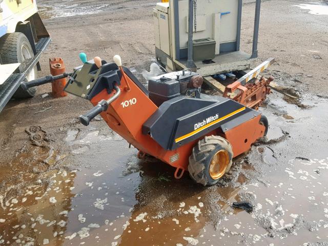 00000000000500456 - 1998 DITCH WITCH TRENCHER RED photo 4