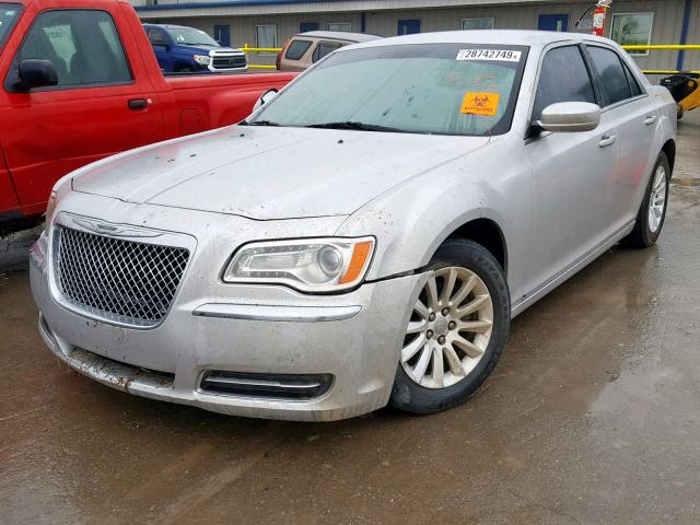 2C3CCAAG7CH104625 - 2012 CHRYSLER 300 SILVER photo 2