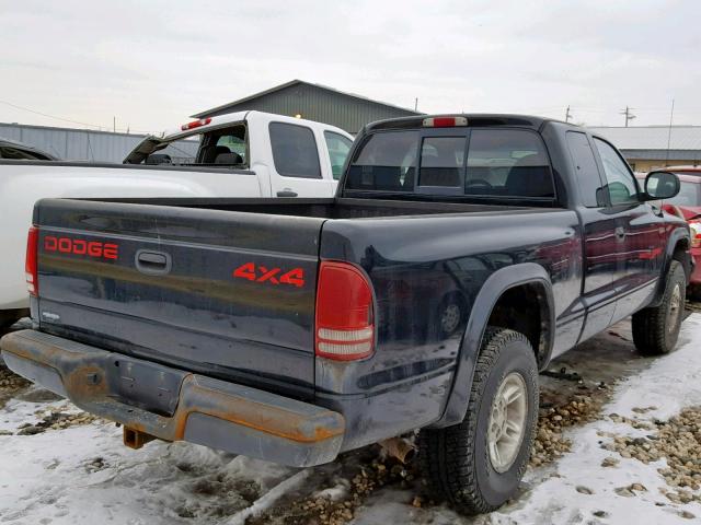 1B7GG22Y1XS198319 - 1999 DODGE DAKOTA BLACK photo 4