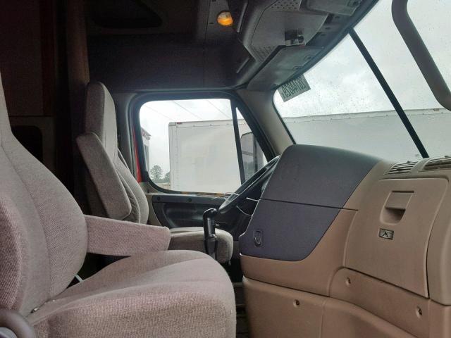 1FUJGLDV2DLBY3540 - 2013 FREIGHTLINER CASCADIA 1 RED photo 5