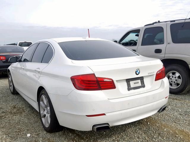 WBAFR9C58BC757402 - 2011 BMW 550 I WHITE photo 3