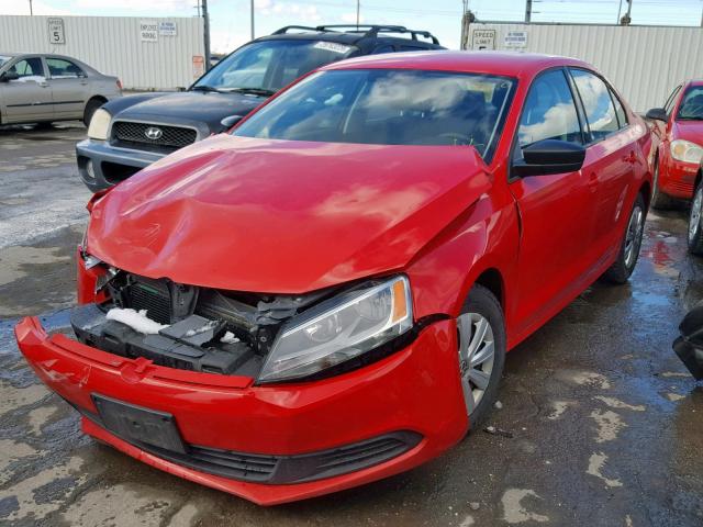 3VW1K7AJ5DM244211 - 2013 VOLKSWAGEN JETTA BASE RED photo 2