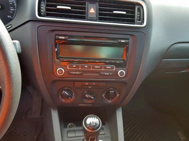 3VW1K7AJ5DM244211 - 2013 VOLKSWAGEN JETTA BASE RED photo 9