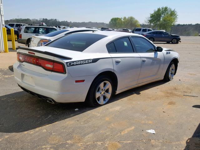 2C3CDXHGXCH234064 - 2012 DODGE CHARGER SX WHITE photo 4