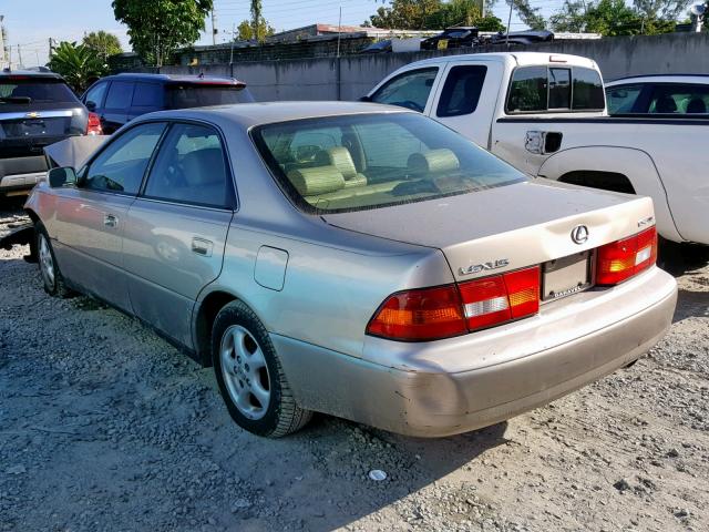 JT8BF22G1V0068245 - 1997 LEXUS ES 300 GOLD photo 3