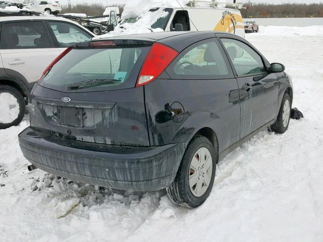 1FAHP31N07W218110 - 2007 FORD FOCUS ZX3 BLACK photo 4