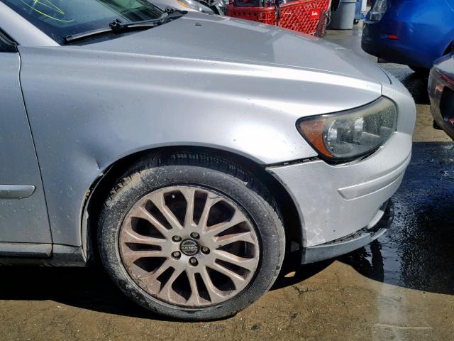 YV1MS390452080716 - 2005 VOLVO S40 2.4I SILVER photo 9