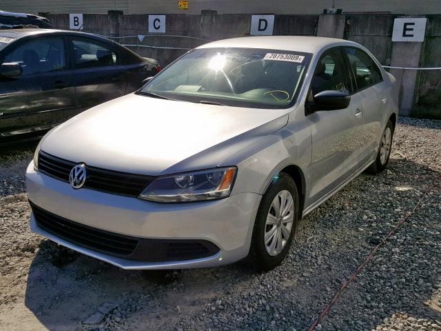 3VW2K7AJ0DM308482 - 2013 VOLKSWAGEN JETTA BASE Մոխրագույն լուսանկար 2