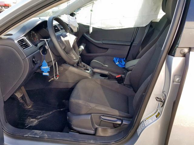 3VW2K7AJ0DM308482 - 2013 VOLKSWAGEN JETTA BASE Մոխրագույն լուսանկար 5