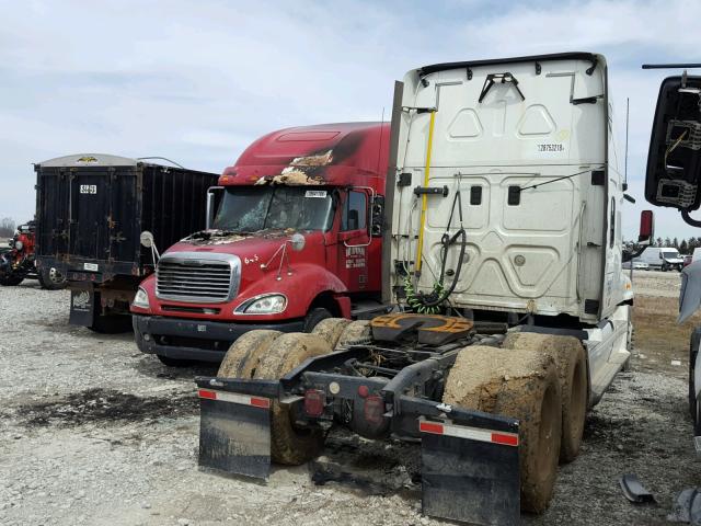 1FUJGLDR2CSBK1823 - 2012 FREIGHTLINER CASCADIA 1 WHITE photo 4