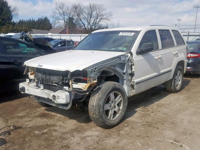 1J8GR48K67C637820 - 2007 JEEP GRAND CHER WHITE photo 2