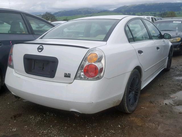 1N4BL11D62C215140 - 2002 NISSAN ALTIMA SE WHITE photo 4