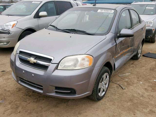 KL1TD56E79B664144 - 2009 CHEVROLET AVEO LS GRAY photo 2