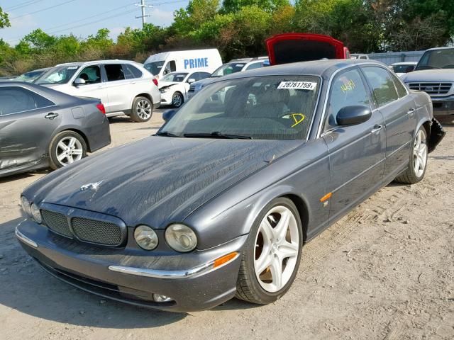 SAJWA73B64TG27050 - 2004 JAGUAR XJR S GRAY photo 2