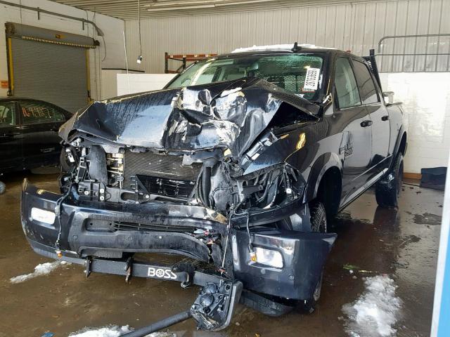 3C6UR5DJ4HG779537 - 2017 RAM 2500 SLT შავი ფოტო 2