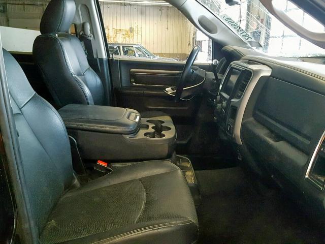 3C6UR5DJ4HG779537 - 2017 RAM 2500 SLT შავი ფოტო 5