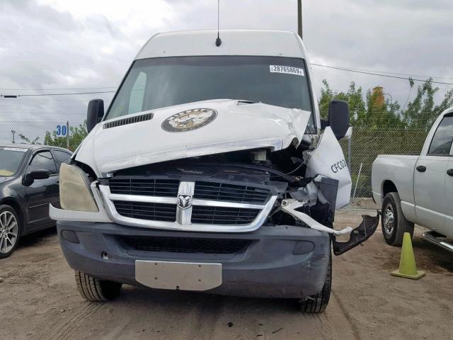 WD0PE845185300379 - 2008 DODGE SPRINTER 2 WHITE photo 9