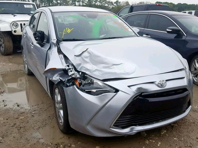 3MYDLBYV5JY321660 - 2018 TOYOTA YARIS IA GRAY photo 1