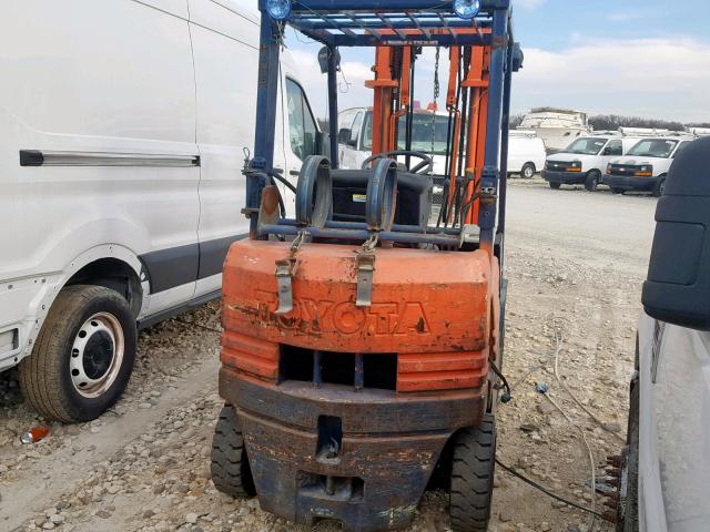 00000000000078164 - 1993 TOYOTA FORKLIFT RED photo 4
