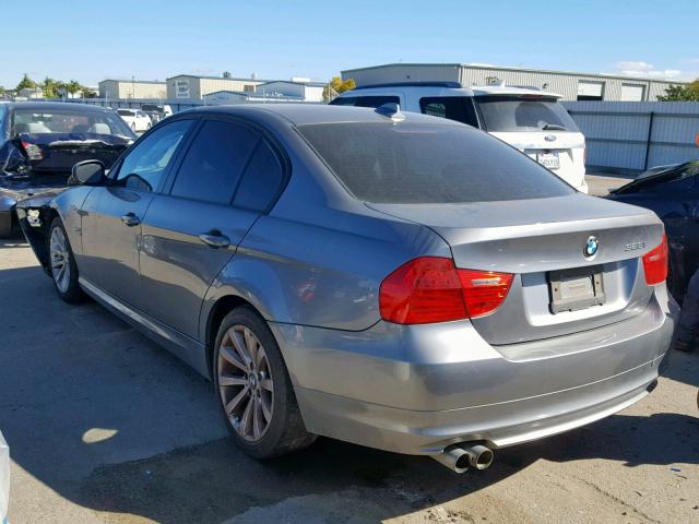 WBAPH5C57BA445194 - 2011 BMW 328 I SULE GRAY photo 3