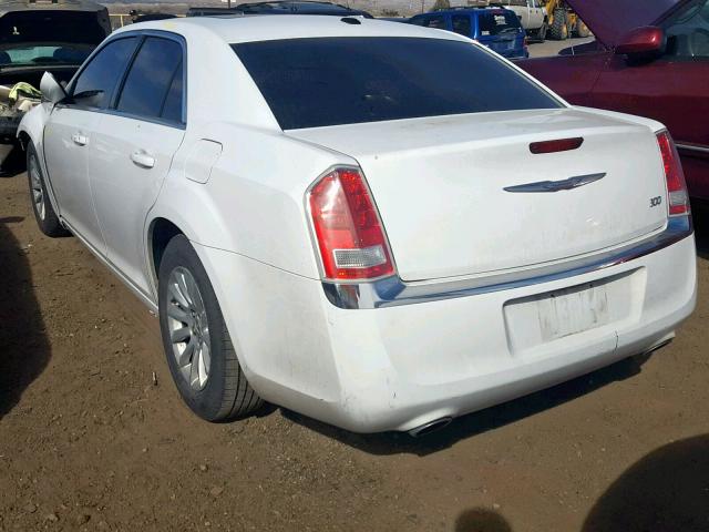 2C3CCAAG0EH376226 - 2014 CHRYSLER 300 WHITE photo 3