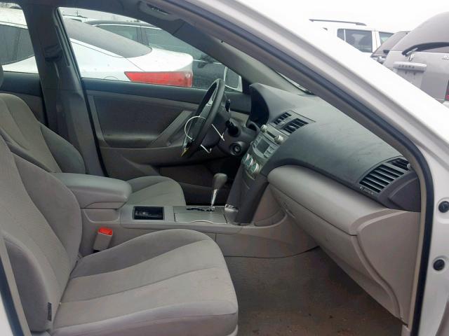 4T1BE46K27U557372 - 2007 TOYOTA CAMRY WHITE photo 5