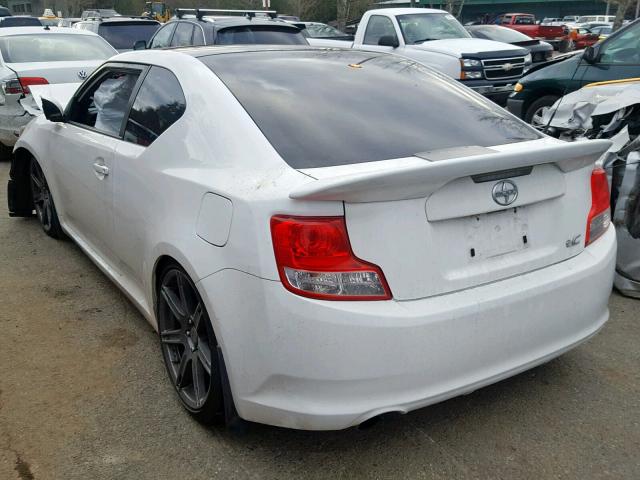 JTKJF5C72C3042688 - 2012 TOYOTA SCION TC WHITE photo 3