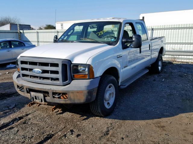 1FTWW31P55ED17577 - 2005 FORD F350 SRW S WHITE photo 2