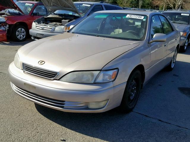 JT8BF22G0V5010128 - 1997 LEXUS ES 300 TAN photo 2