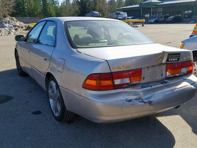 JT8BF22G0V5010128 - 1997 LEXUS ES 300 TAN photo 3