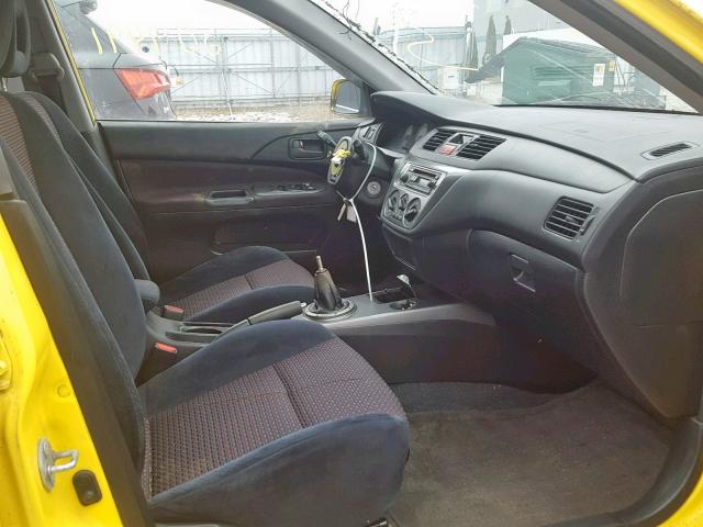 JA3AJ66F45U602124 - 2005 MITSUBISHI LANCER RAL YELLOW photo 5