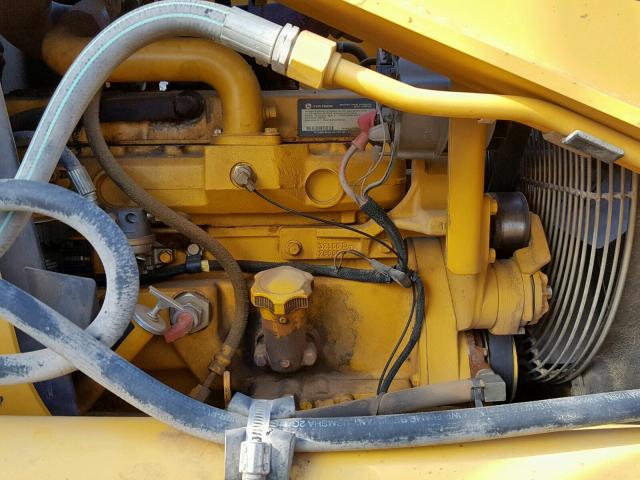 T0310SG898582 - 2001 JOHN 310BACKHOE YELLOW photo 7