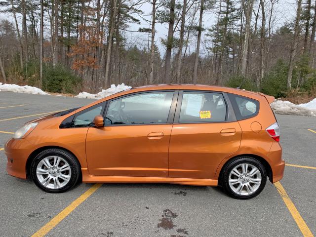 JHMGE8G45AC018564 - 2010 HONDA FIT SPORT ORANGE photo 5