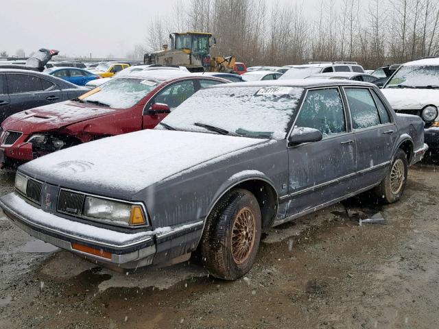 1G3HY54C8KW398135 - 1989 OLDSMOBILE DELTA 88 R GRAY photo 2