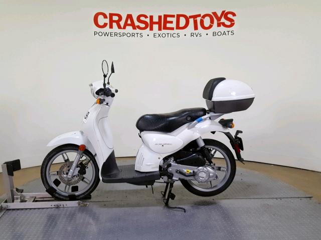 ZD4VAC0009S000865 - 2009 APRILIA SCARABEO 1 WHITE photo 5