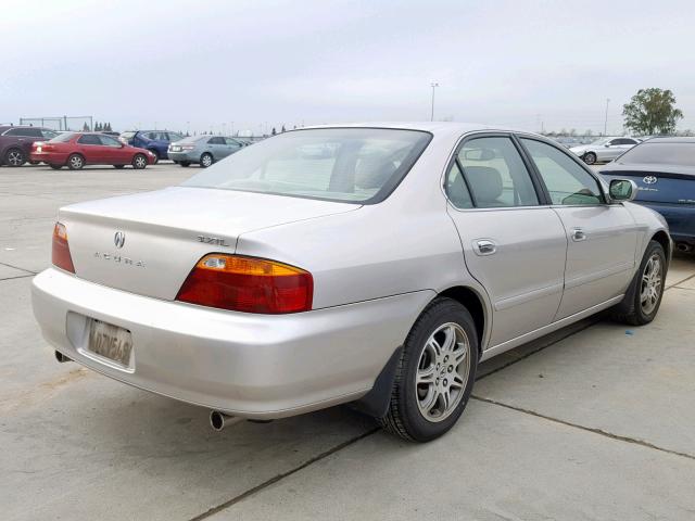 19UUA5643XA017256 - 1999 ACURA 3.2TL SILVER photo 4