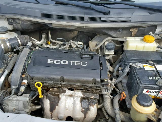 KL1TD6DEXAB090958 - 2010 CHEVROLET AVEO LS SILVER photo 7