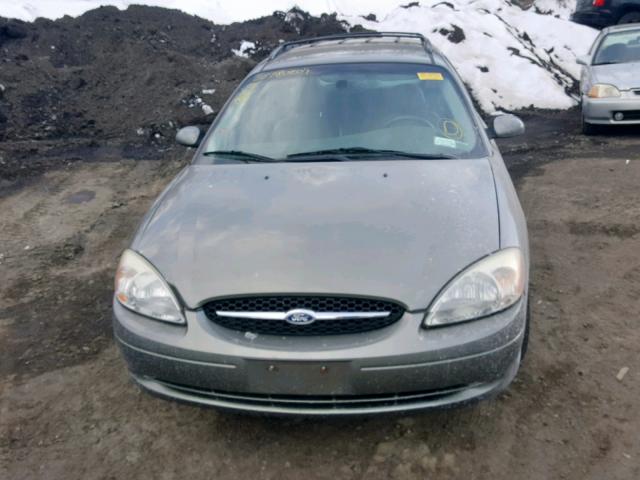 1FAHP59S52G173660 - 2002 FORD TAURUS SEL GREEN photo 9