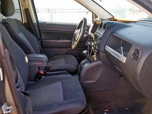 1C4NJCBA9ED593609 - 2014 JEEP COMPASS SP 银色 照片 5