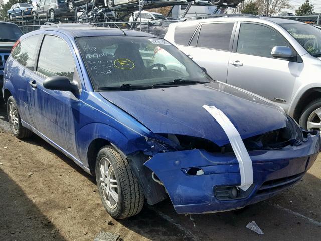 3FAFP31NX5R122296 - 2005 FORD FOCUS ZX3 BLUE photo 1