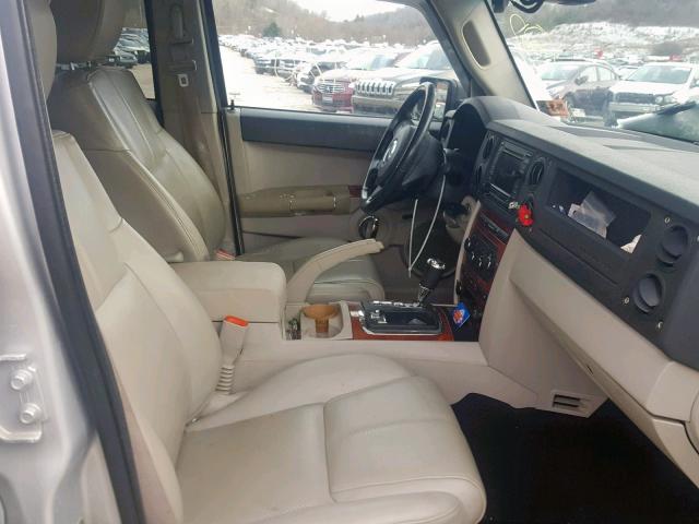 1J8HG58P77C520677 - 2007 JEEP COMMANDER SILVER photo 5