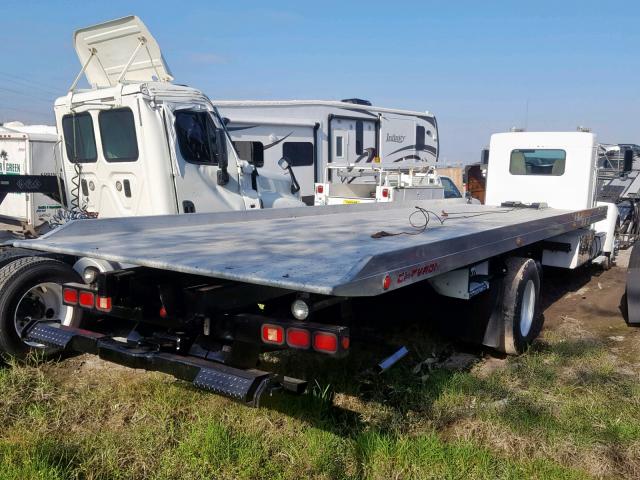 2NKMHZ7X76M128411 - 2006 KENWORTH CONSTRUCTI WHITE photo 4