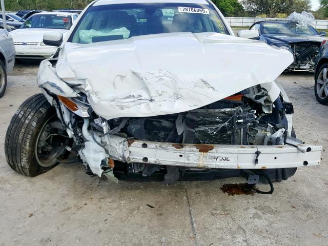 1FAHP2EW3CG142268 - 2012 FORD TAURUS SEL WHITE photo 9