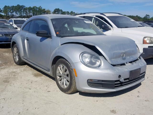 3VWF17AT9EM638029 - 2014 VOLKSWAGEN BEETLE SILVER photo 1