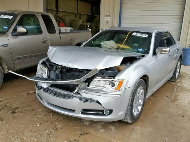 2C3CCACGXCH216610 - 2012 CHRYSLER 300 LIMITE SILVER photo 2