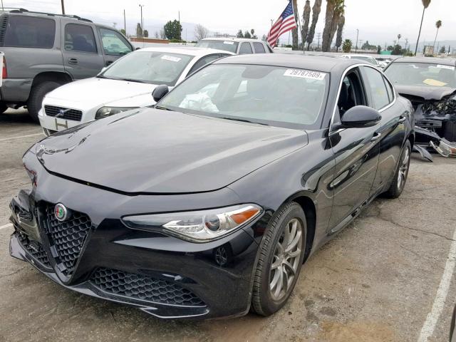 ZARFAEBN7J7563283 - 2018 ALFA ROMEO GIULIA BLACK photo 2