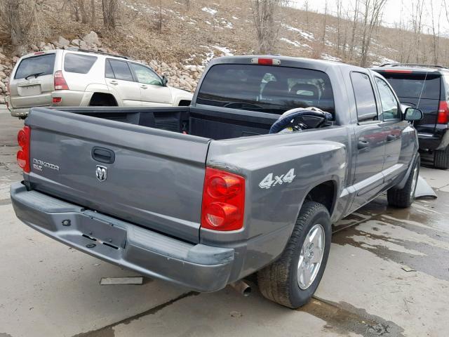 1D7HW48K56S666868 - 2006 DODGE DAKOTA QUA GRAY photo 4