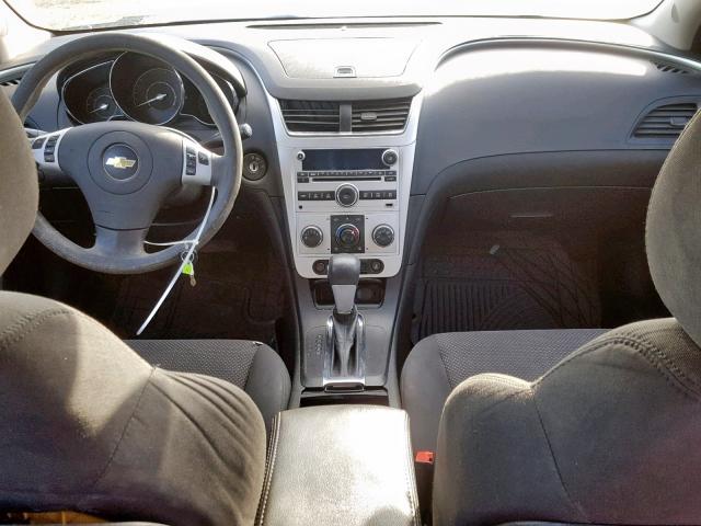 1G1ZC5E02CF261161 - 2012 CHEVROLET MALIBU 1LT 银色 照片 9